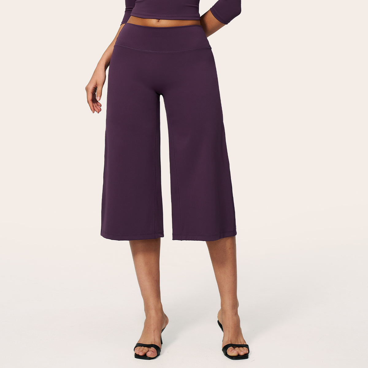Low waisted Loose Capri