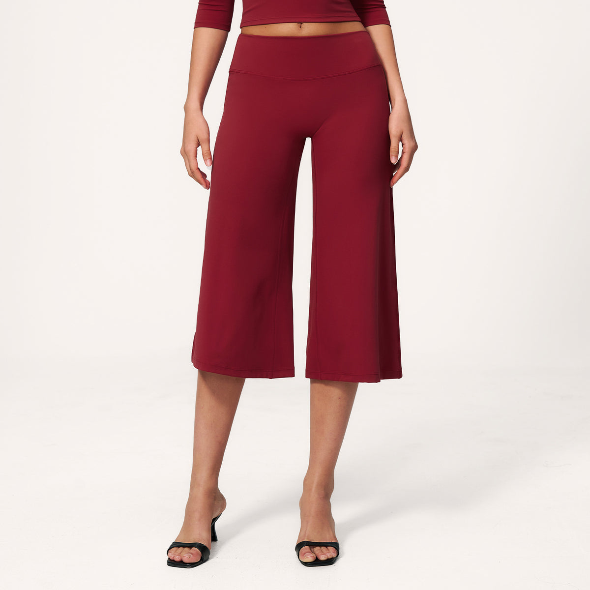 Low waisted Loose Capri